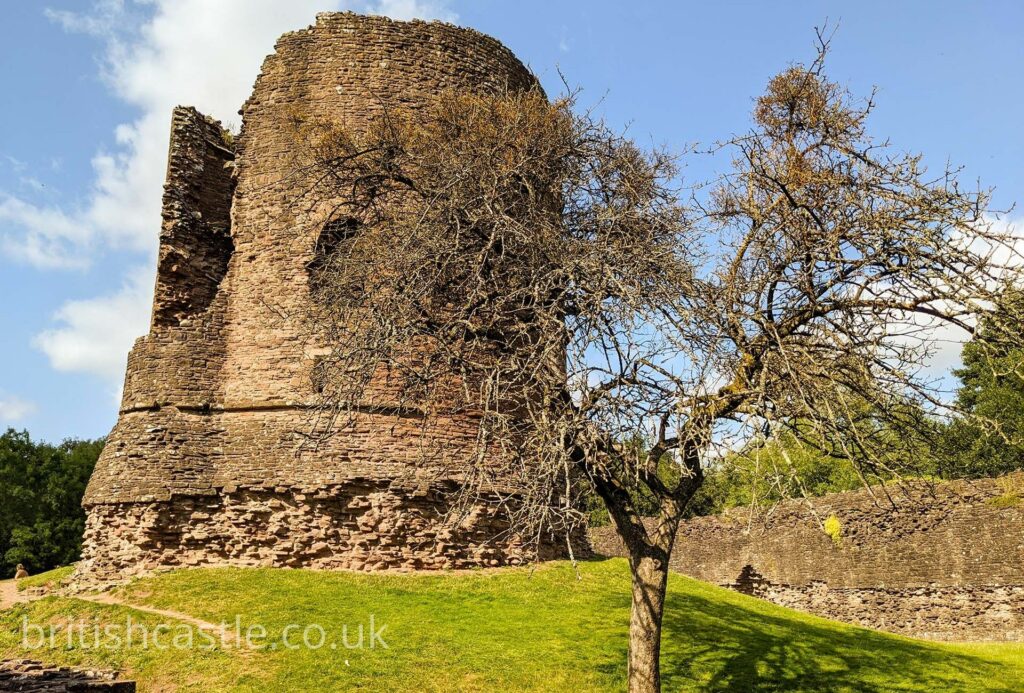 Skenfrith Castle keep